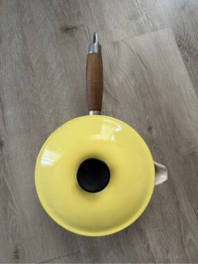 Le Creuset VTG Yellow Enameled Saucepan with Wooden Handle 18